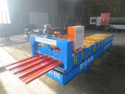 誠售840單層全自動壓瓦機(jī)彩鋼瓦設(shè)備_液壓機(jī)械欄目