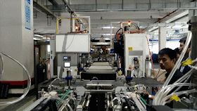 直徑4毫米的豆子,這只軟體機(jī)械手一下子抓起來(lái)